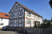 Haus - 8 Zimmer Mehrfamilienhaus, Wohnhaus zum Kaufen in Eschwege / Niederdünzebach