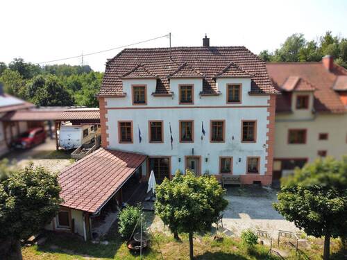 Frontansicht - Ein Zuhause mit Charakter: Die Mohrmühle in Waldmohr!