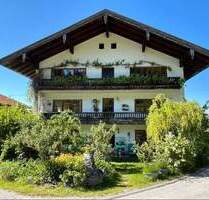 Bauernhaus am Samerberg in zwei Haushälften geteilt - mit drei separaten Wohneinheiten