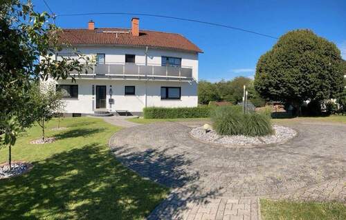Bild 2 - 6 Zimmer Einfamilienhaus zum Kaufen in Merenberg