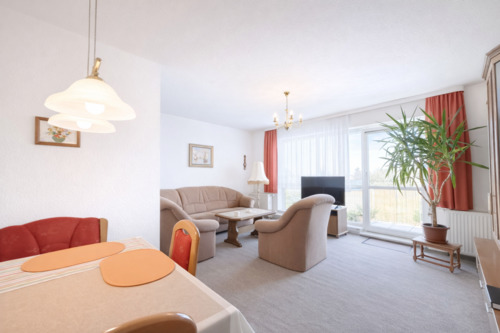 Wohnzimmer - Etagenwohnung mit 54,90 m&sup2; in Leipzig zum Kaufen