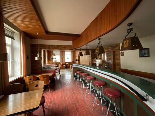 Kneipe - 2 Zimmer Mehrfamilienhaus, Wohnhaus in Lügde