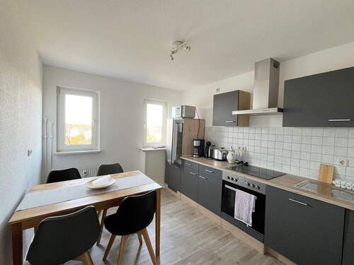 Küche - *** Attraktiv möblierte 2-Raum-Wohnung in Chemnitz-Schönau mit Einbauküche ***