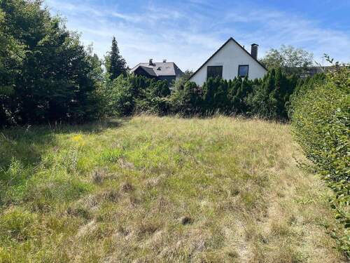 Grundstück - Attraktives Baugrundstück in begehrter Wohnlage in Feucht