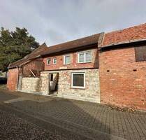 Sanierungsbedürftiges Einfamilienhaus mit Gartengrundstück - Groß Quenstedt