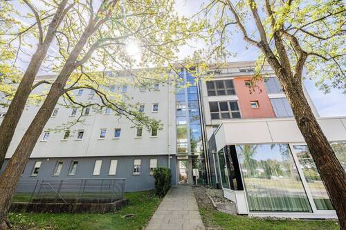 Außenansicht - Nordstadt-Perle mit Südbalkon und Lift! Bezugsfreie Eigentumswohnung