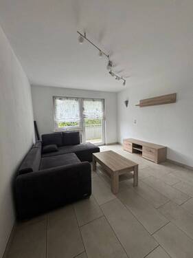 Wohn- Essbereich .JPG - Schöne 1 Zimmer Mietwohnung in WürzburgHeidingsfeld