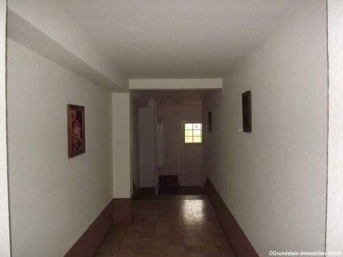 Treppenhaus - 7 Zimmer Mehrfamilienhaus, Wohnhaus zum Kaufen in Aschersleben