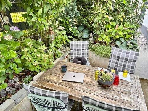 Essplatz im Grünen! - ***Heute komfortabel. Morgen vorgesorgt... Barrierefrei vom Parkplatz bis ins Wohnzimmer! 2 Zi-Niederzeuzheim