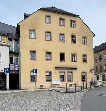 Blick vom Altmarkt - 3 Zimmer Etagenwohnung zum Kaufen in Oederan