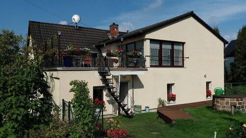 Hausansicht - Einfamilienhaus mit 168,80 m² in Lengenfeld zum Kaufen