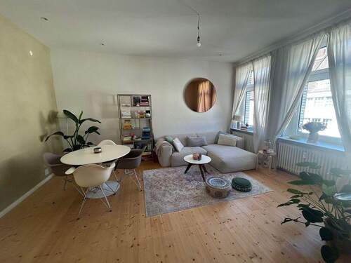 Bild 2 - 2 Zimmer Etagenwohnung zum Kaufen in Düsseldorf