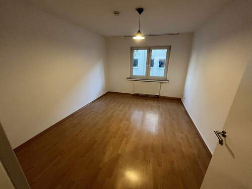 Zimmer 1 - Helle 3-Zimmer Wohnung 63 m² Schützenstr.