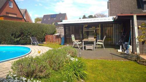 Pool, Sonnen-Terrasse 3 - 6 Zimmer Einfamilienhaus zum Kaufen in Norderstedt