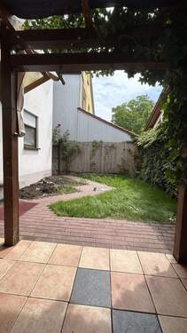 586 - kleiner Garten - 8 Zimmer Einfamilienhaus zum Kaufen in Dettingen an der Erms