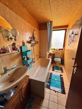 Bad - Etagenwohnung mit 40,00 m&sup2; in Emmerthal zum Kaufen