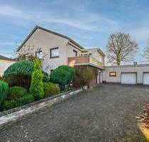 DEL-Bungerhof: Großes Grundstück mit einem sanierungsbed. 2-Familienhaus, Garage und Carport in schöner Lage!*KÄUFERPROVISIONSFREI* - Delmenhorst