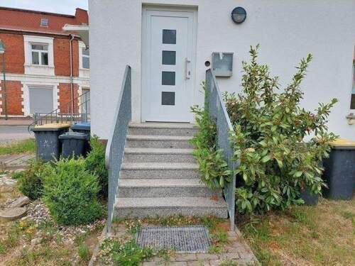 Eingang zur OG-Wohnung EFH/ZFH - 