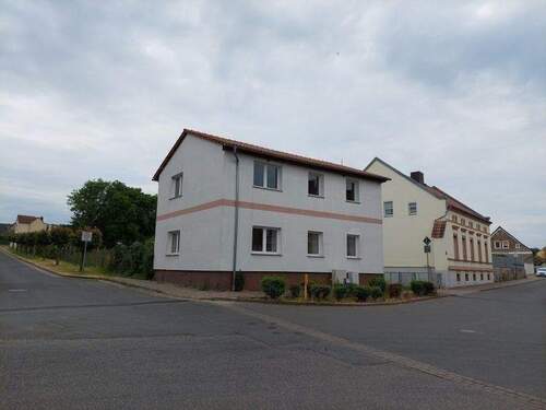 Ansicht EFH/ZFH + MFH von der Straßenkreuzung - Einfamilienhaus in Hecklingen