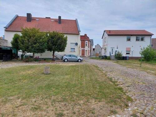 Hinteransicht EFH/ZFH + MFH - 