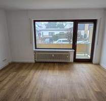 Neu Renovierte Hochparterre-Wohnung mit Süd-West-Balkon und PKW-Stellplatz in Seeheim-Jugenheim - Seeheim-Jugenheim / Jugenheim