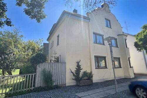 Außen - Nordostseite - Einfamilienhaus mit 145,00 m&sup2; in Gangkofen zum Kaufen