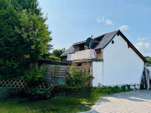 seitliche Hausansicht - 