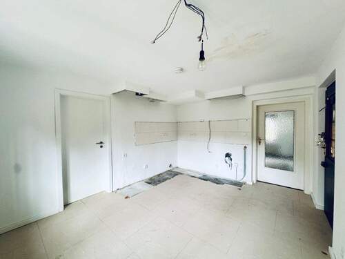 EG Küche - 4 Zimmer Einfamilienhaus zum Kaufen in Königswinter