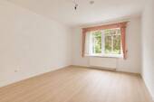 Schlafzimmer (Fußboden beispielhaft) - 2 Zimmer Etagenwohnung in Achim
