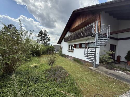 Bild 2 - 8 Zimmer Einfamilienhaus zum Kaufen in Hemhofen