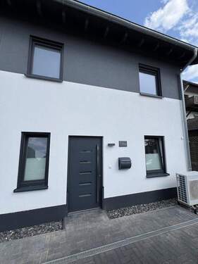 Bild 2 - 4 Zimmer Doppelhaushälfte zum Kaufen in Grafschaft