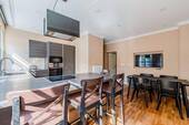 Bild 1 - Hochwertig sanierte 2,5-Zi.-Wohnung mit Garten