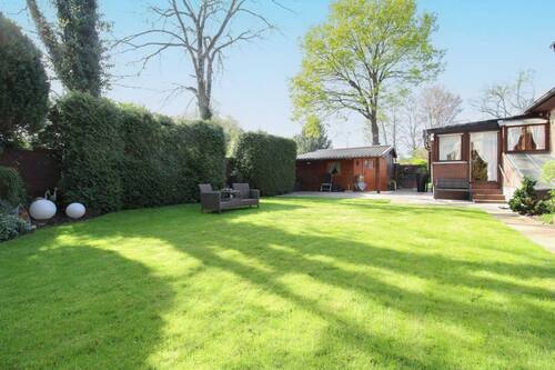 13 Garten und Gartenhaus - 