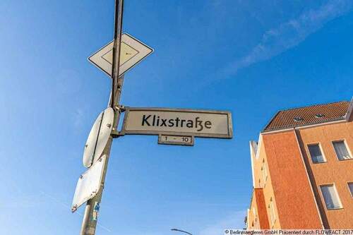 Klixstr - Rented 2-room attic apartment with terrace as an investment