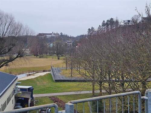 Weiblick zum Schloß - 