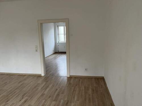 Wohnen - 6 Zimmer Etagenwohnung zur Miete in Lebach