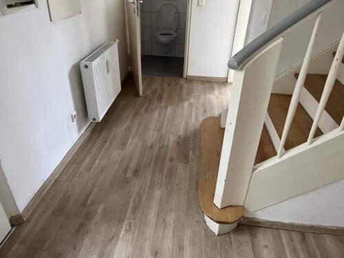 Flur - Etagenwohnung mit 123,40 m&sup2; in Lebach zur Miete