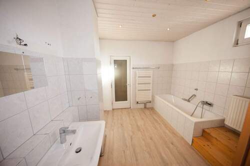 IMG_1991.jpg - Etagenwohnung mit 65,00 m&sup2; in Bad Rodach zur Miete