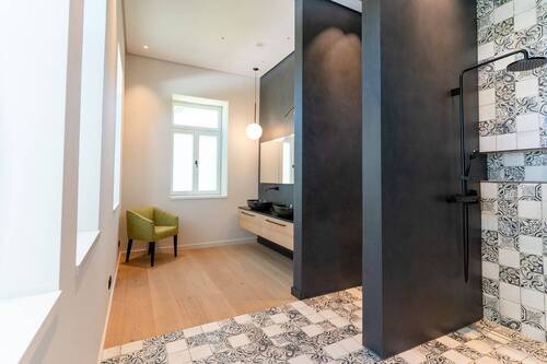 Masterbath im Erdgeschoss - 