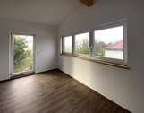 Große Fensterflächen - Büro in Untereisesheim
