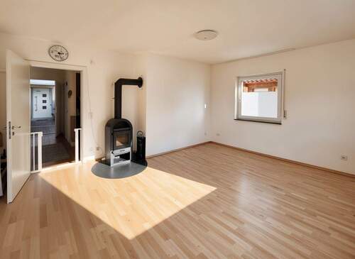 Wohnbereich, leer (KI) - 