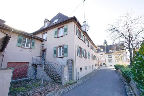 Hausansicht - 1 Zimmer Mehrfamilienhaus, Wohnhaus zum Kaufen in Staufen im Breisgau