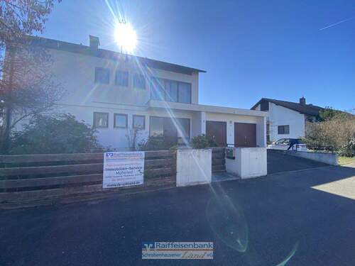 Ansicht Straßenseite - 6 Zimmer Einfamilienhaus zum Kaufen in Schrobenhausen