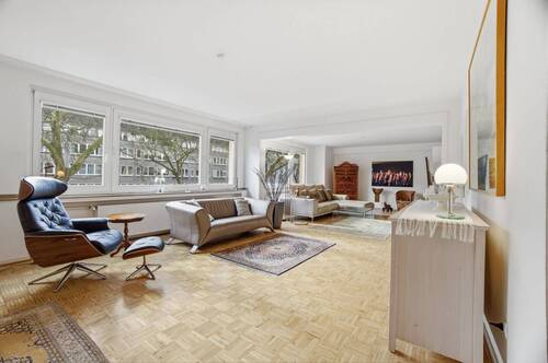 Wohnzimmer - Gepflegte Urbanität in bester Lage am Zoopark: 5-Zi.-Whg., 2 Bäder, großer Balkon, Aufzug