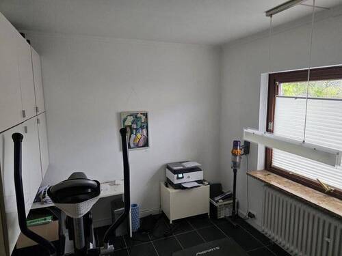 Buero 1 - 