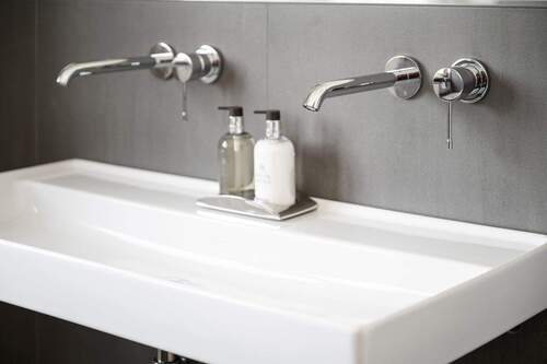 Bäder v. Villeroy&Boch & Grohe - 