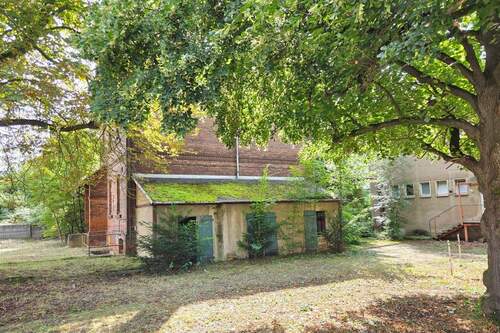 freistehend - 2 Zimmer Mehrfamilienhaus, Wohnhaus in Meuselwitz Falkenhain