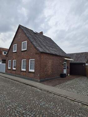 Außenansicht - Einfamilienhaus in zentraler aber ruhiger Lage von Marne-Nordsee