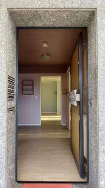 Eingang - 4 Zimmer Einfamilienhaus in Frechen