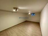 Unterkellerte Garage im KG - 